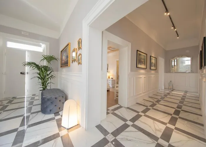 ゲストハウス Luce & 3*