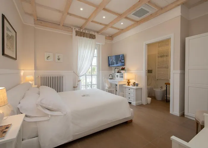 Luce Rooms&suites Affittacamere 3*